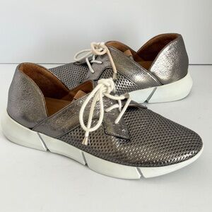 Elska Vayah Solid Chrome Sneakers Size EU 39/ US 8.5